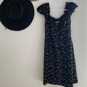 Adorable flirty mini dress.